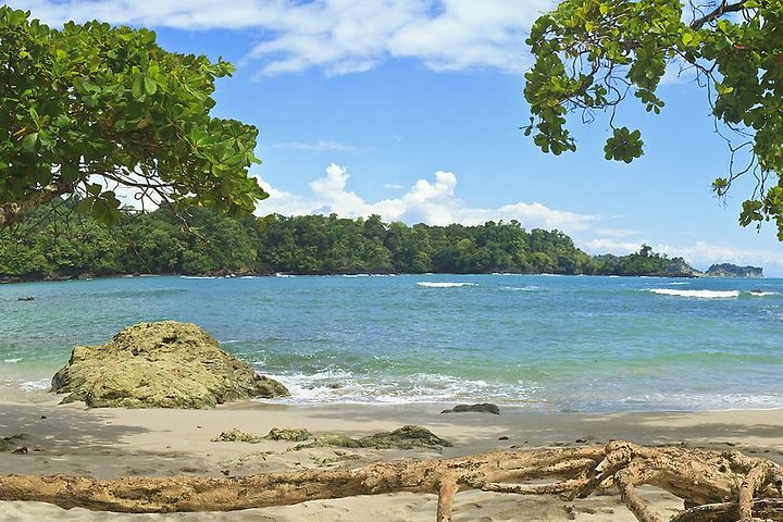 8 Day - San Jose - Arenal Volcano - Manuel Antonio Beach - Photo 1 of 9